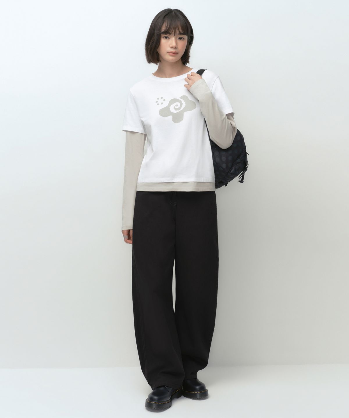 무신사 스탠다드 우먼(MUSINSA STANDARD WOMAN) [오헤시오 컬래버] 코튼 커브드 팬츠 [블랙]