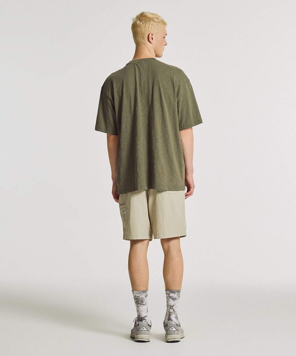 뉴발란스(NEW BALANCE) NBNEGCA033 / UNI 선 키스드 슬럽 반팔티 (KHAKI)