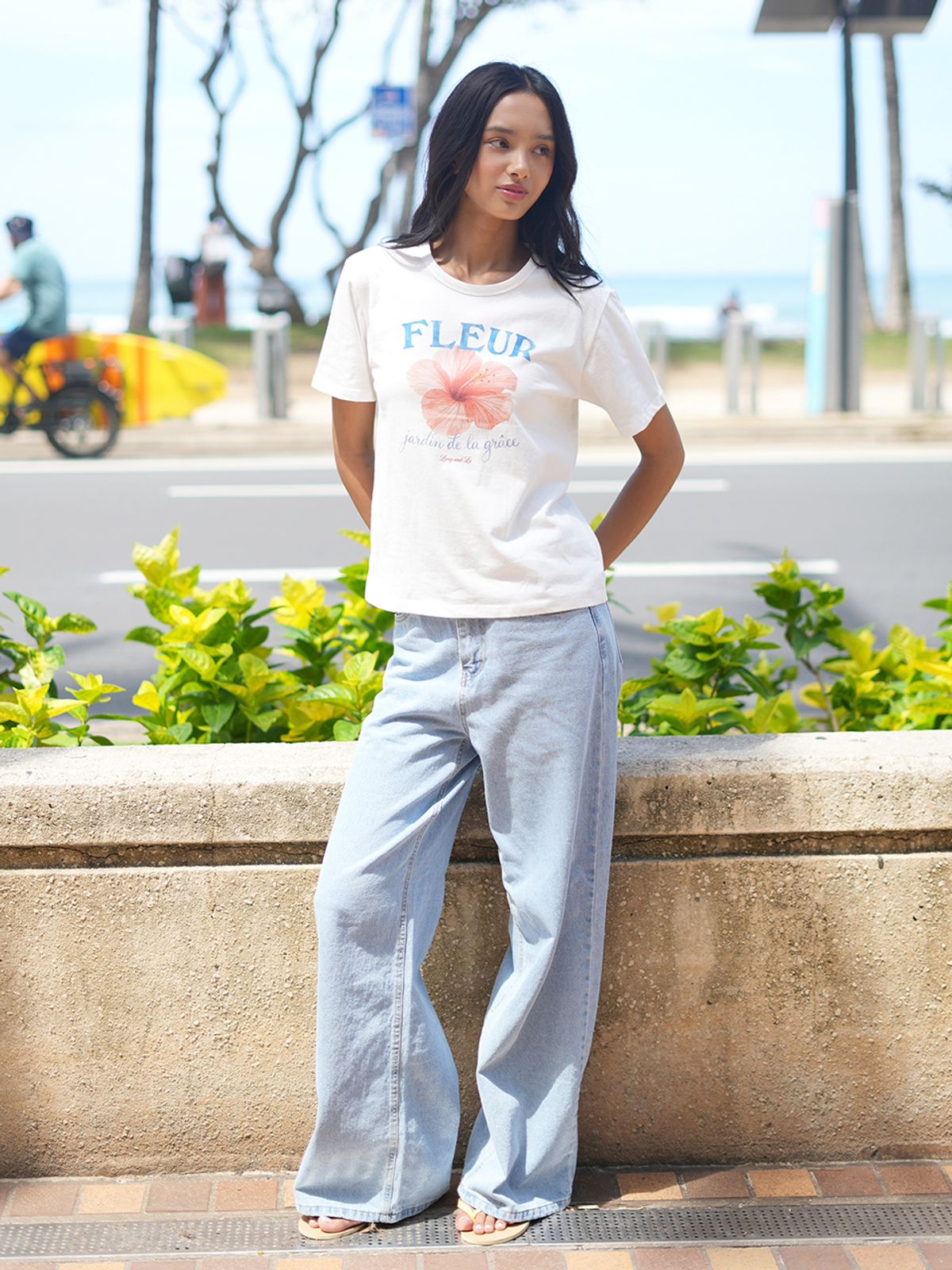 랭앤루(LANGNLU) AQUI Regular Fit T-Shirts(아키)_IVORY