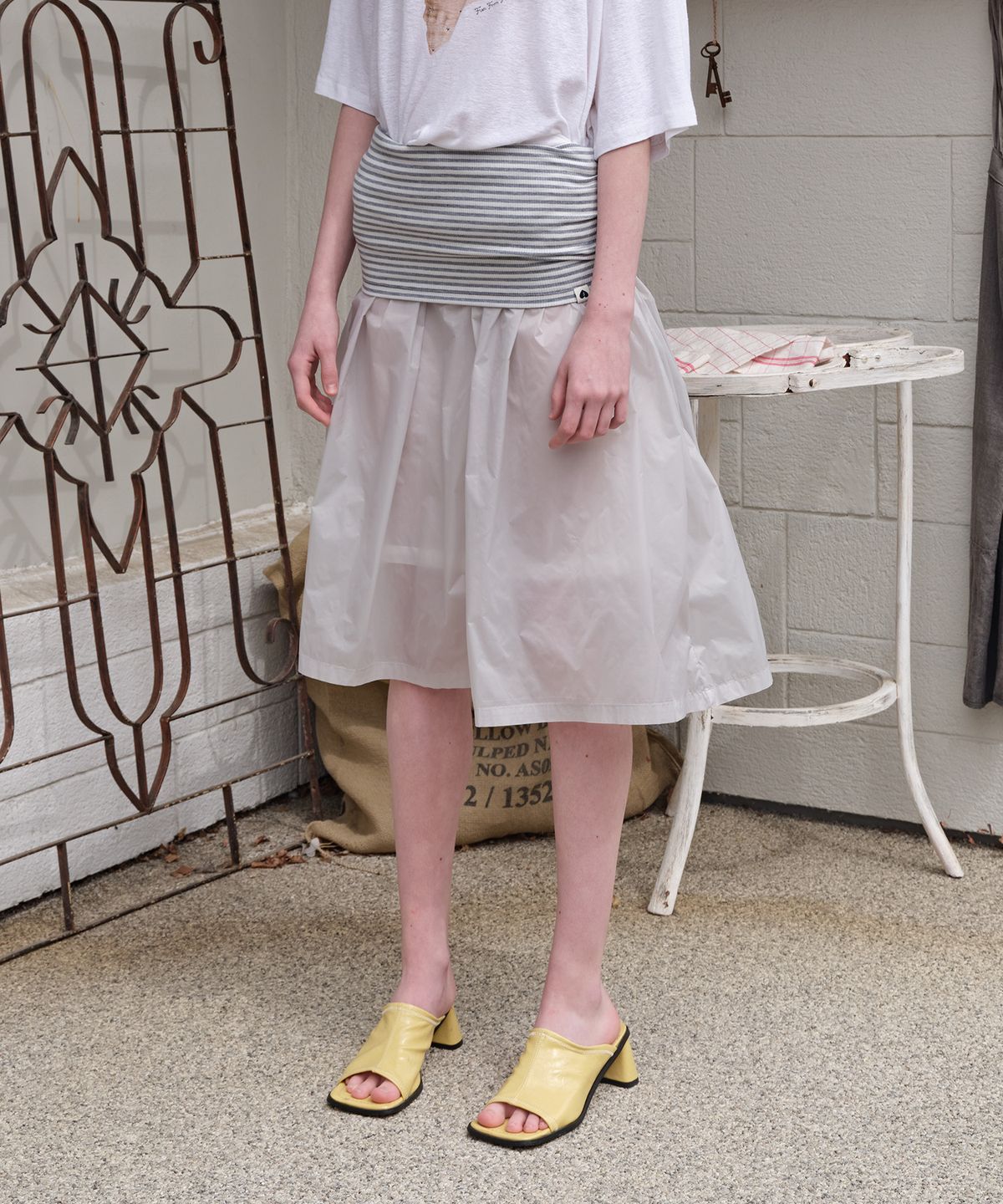 펀프롬펀(FUNFROMFUN) Folded Waist Midi Skirt, Light Grey