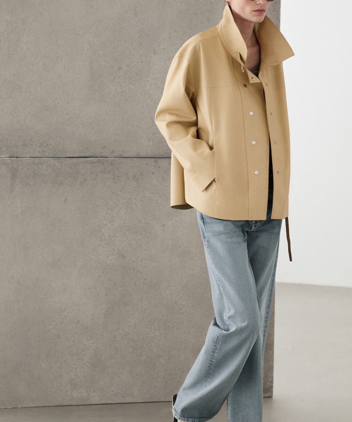 마시모두띠(MASSIMO DUTTI) 나파 가죽 셔츠