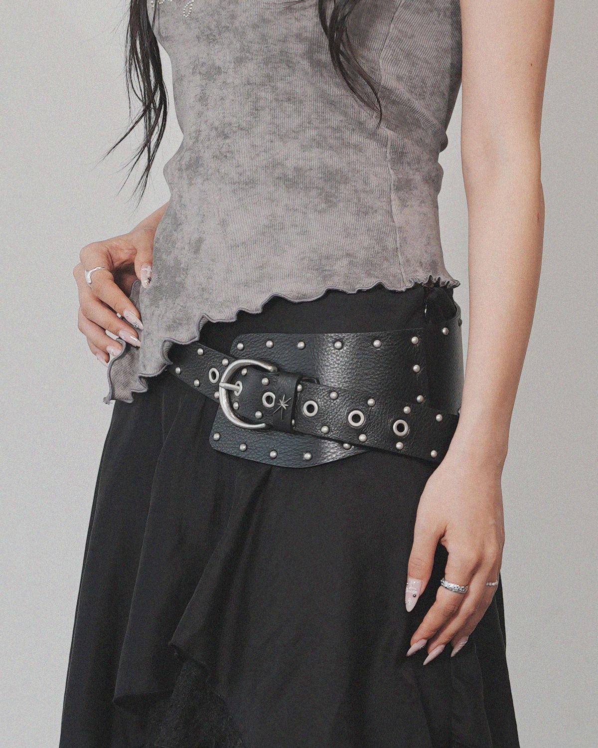 여린(YEORIN) Wide Stud Eyelet Belt (Black)