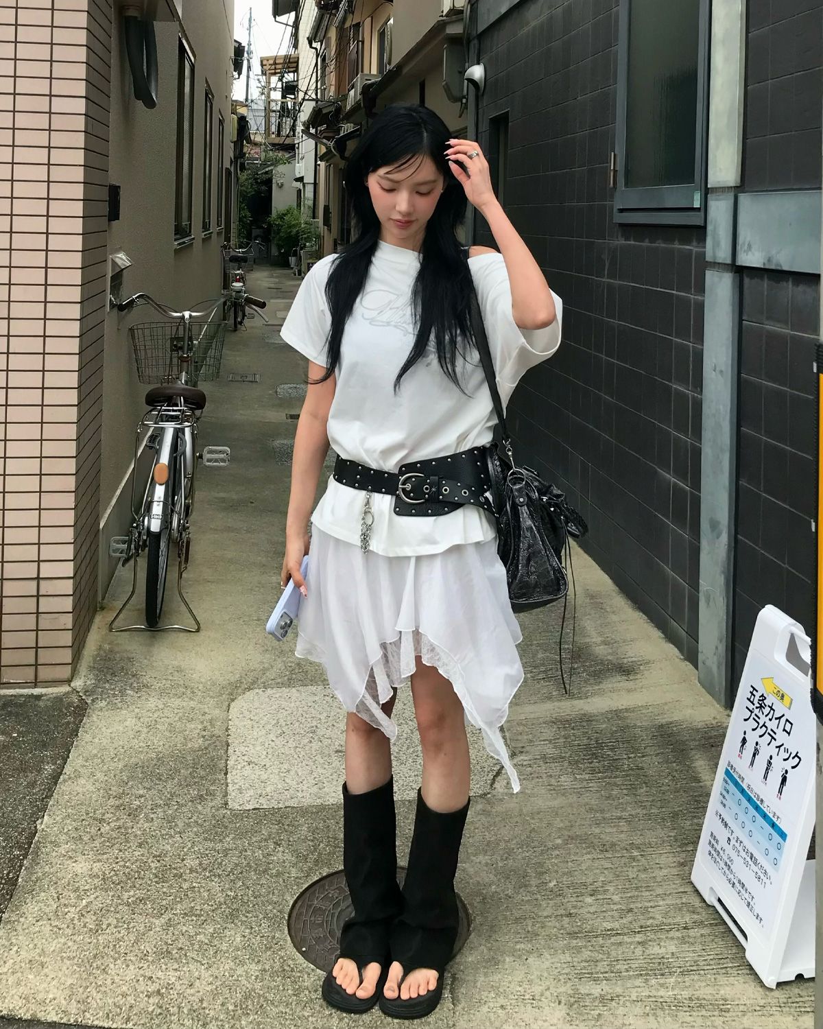 여린(YEORIN) Wide Stud Eyelet Belt (Black)