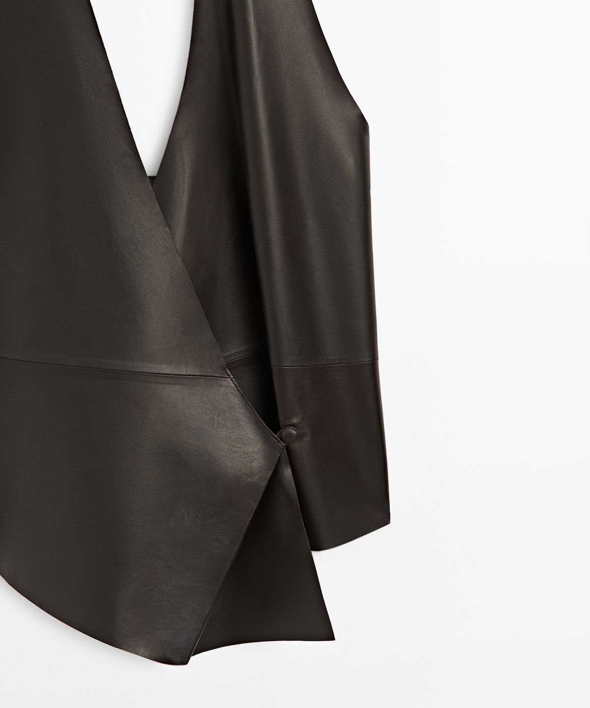 마시모두띠(MASSIMO DUTTI) 크로스 나파 가죽 탑