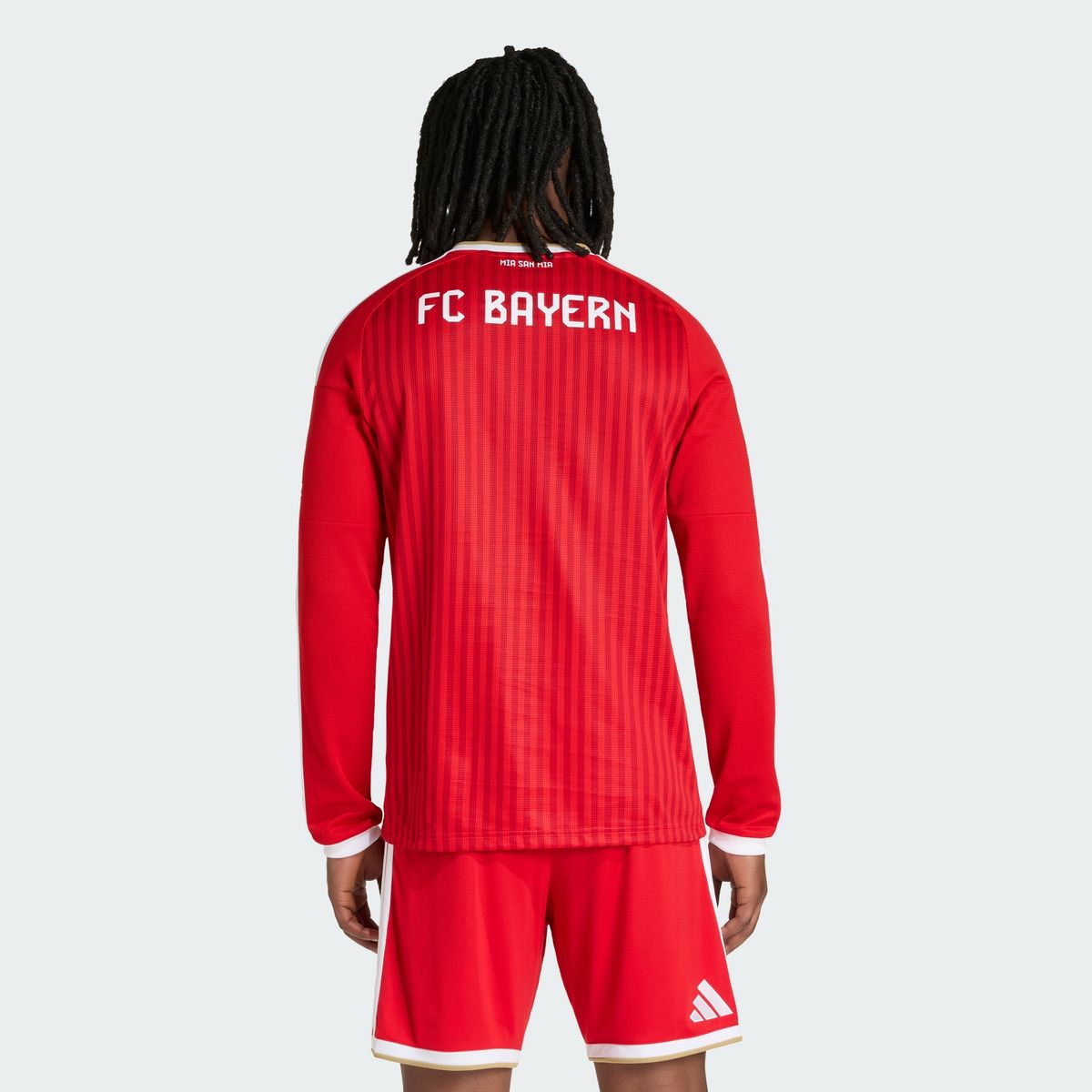아디다스(ADIDAS) FC 바이에른 뮌헨 26/27 롱 슬리브 홈 저지 JZ3102