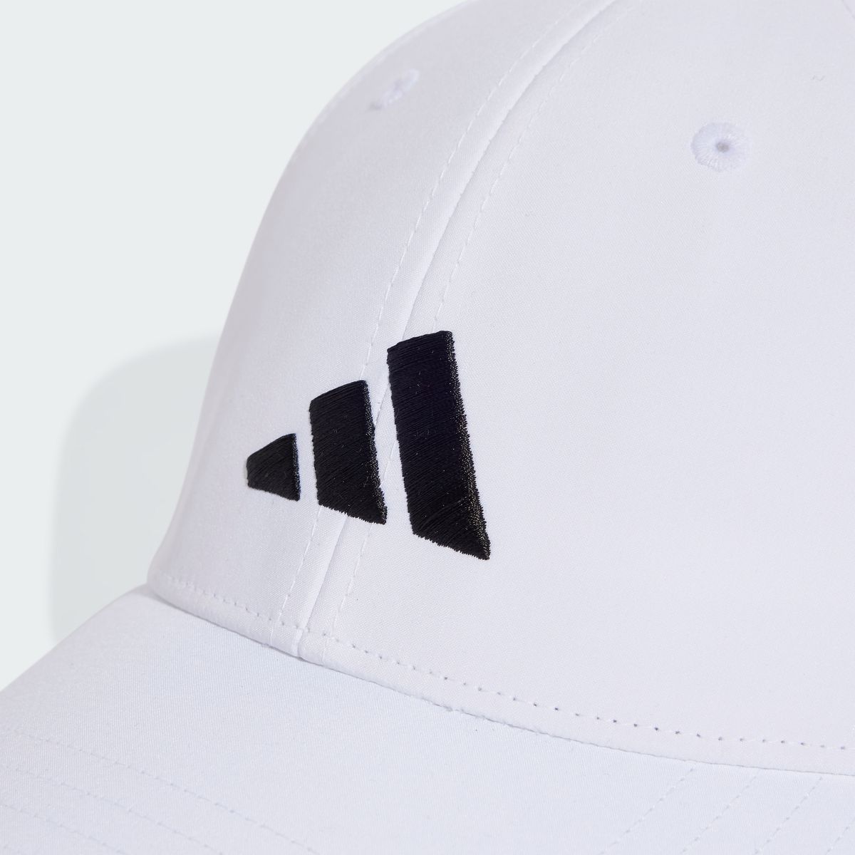 아디다스(ADIDAS) 뉴 로고 엠브로이더드 베이스볼 캡 JN6590