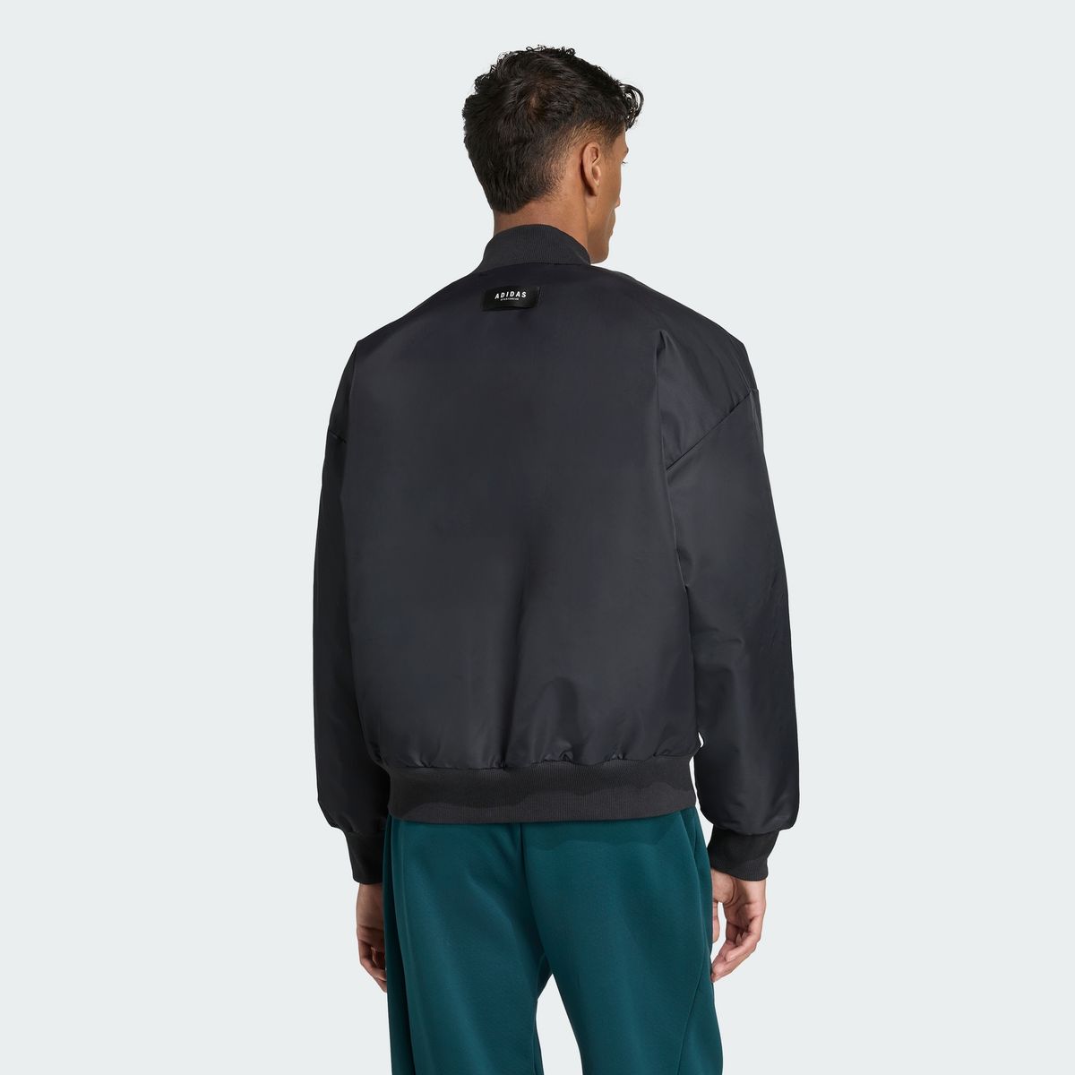 아디다스(ADIDAS) 스타디움 봄버 JN1825