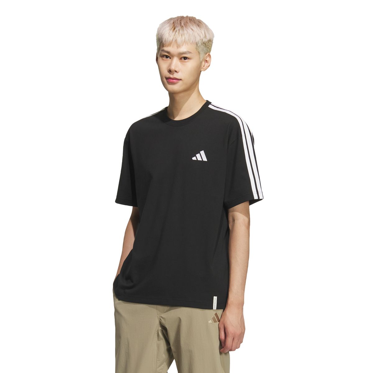 아디다스(ADIDAS) 에센셜 플러스 루스 핏 3-스트라이프 싱글 저지 쇼트 슬리브 티셔츠 KF3736