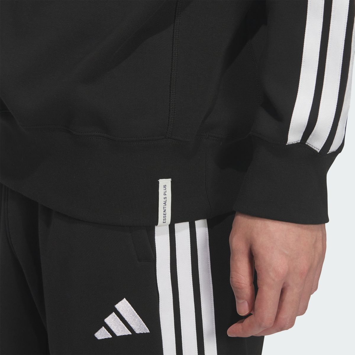 아디다스(ADIDAS) 에센셜 플러스 루스 핏 3-스트라이프 프렌치 테리 스웨트셔츠 KF3714