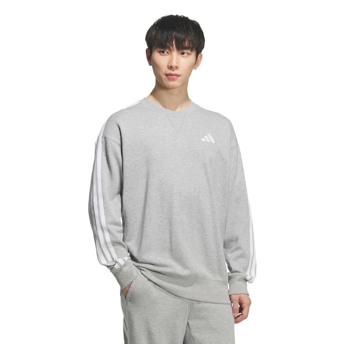 아디다스(ADIDAS) 에센셜 플러스 루스 핏 3-스트라이프 프렌치 테리 스웨트셔츠 KF3716