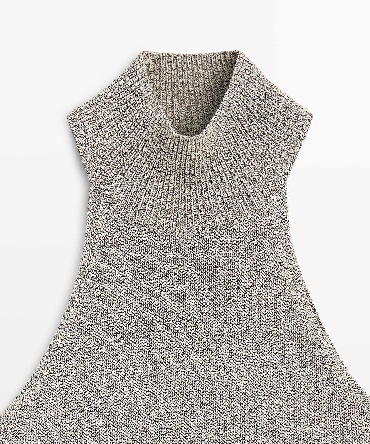 마시모두띠(MASSIMO DUTTI) 홀터넥 니트 탑
