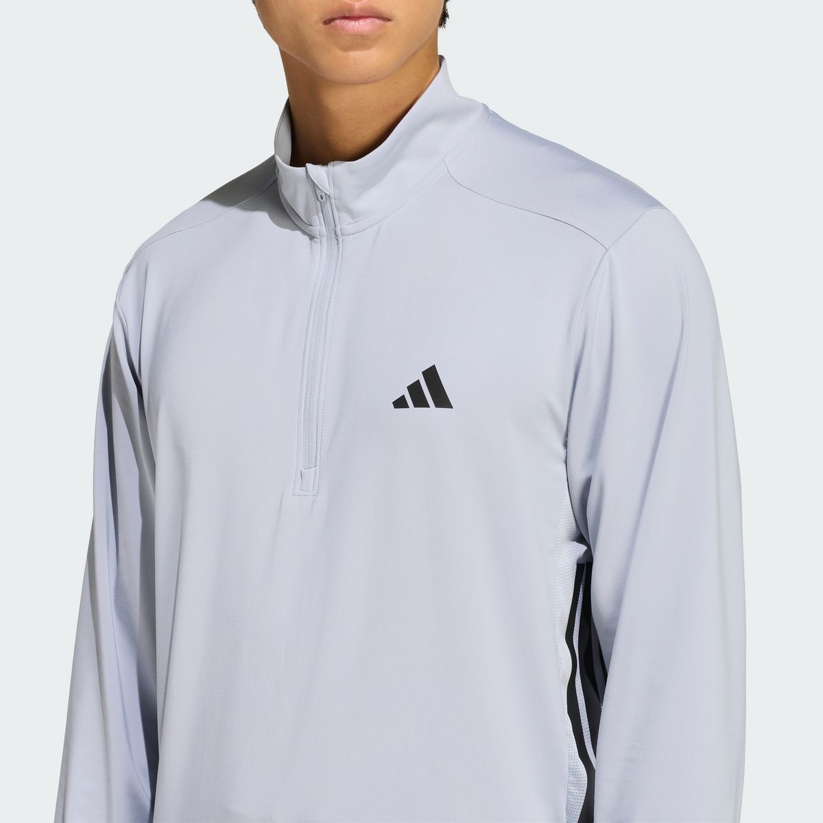 아디다스(ADIDAS) 테크 에센셜 워크아웃 1/4 지퍼 스웨트셔츠 KQ7478