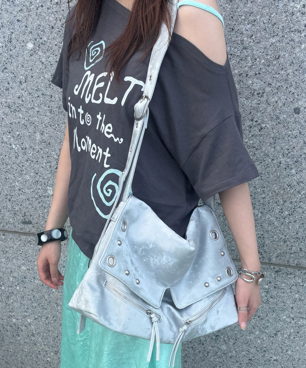 레이몬트(RAIMENT) Haze Bag_SILVER
