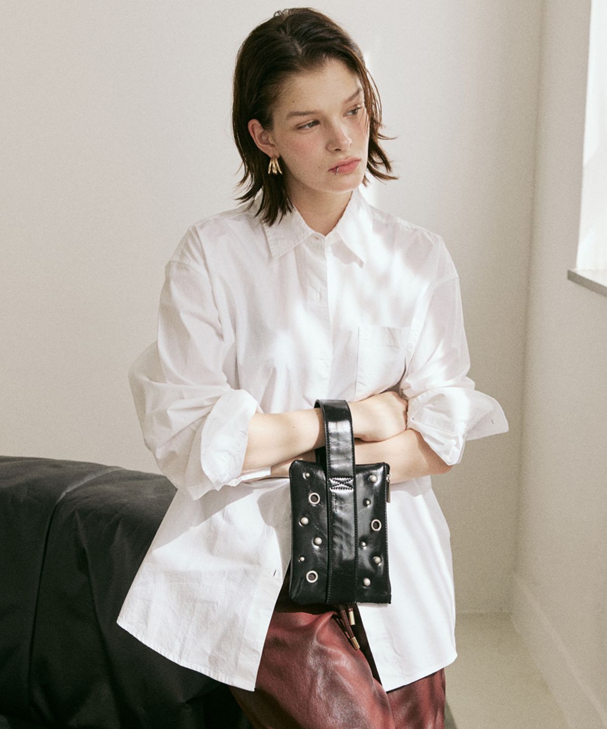 레이몬트(RAIMENT) Orbit Pouch Bag_BLACK