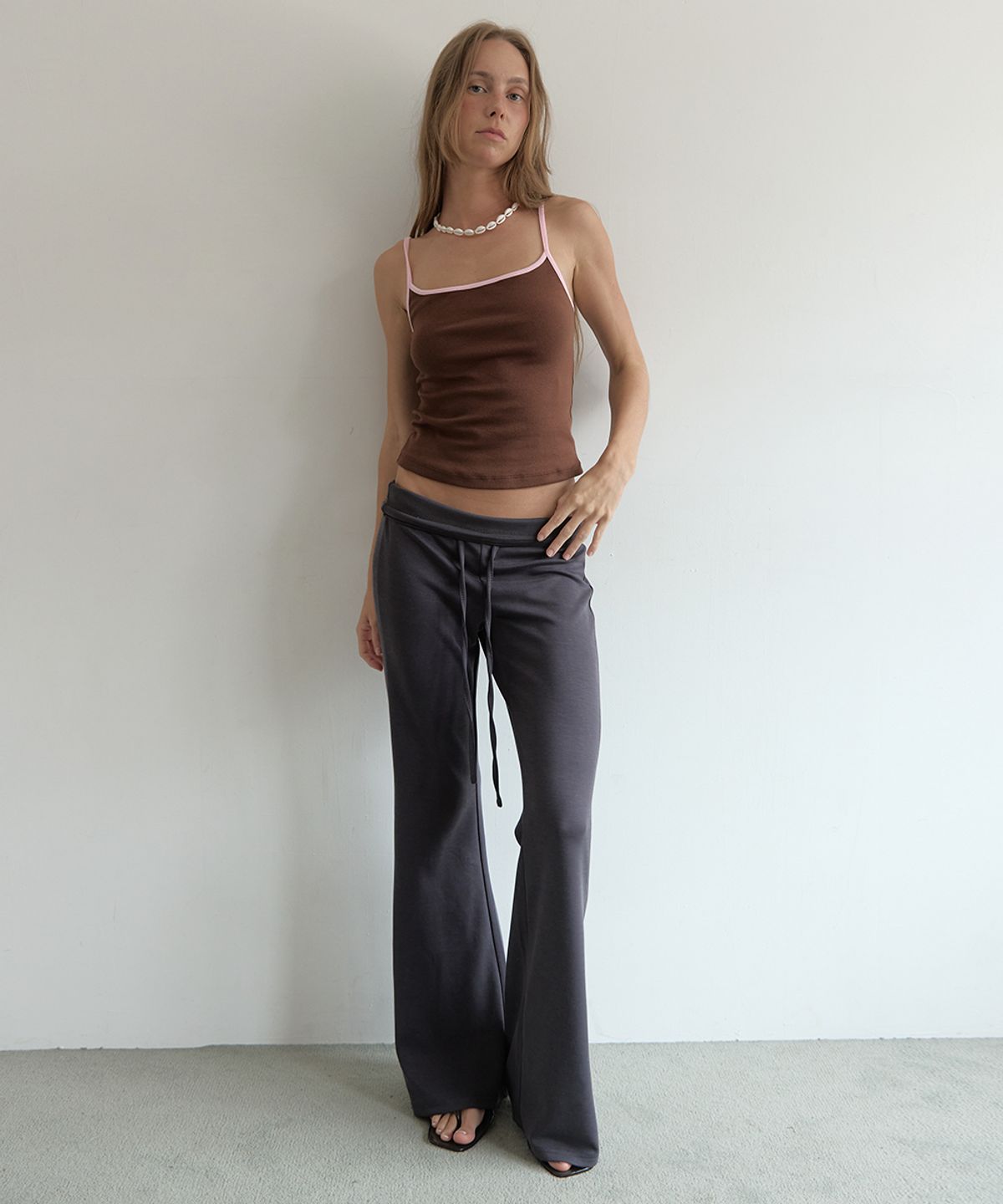 아수라(ASURA) COLOR LINE CAMI (BROWN)