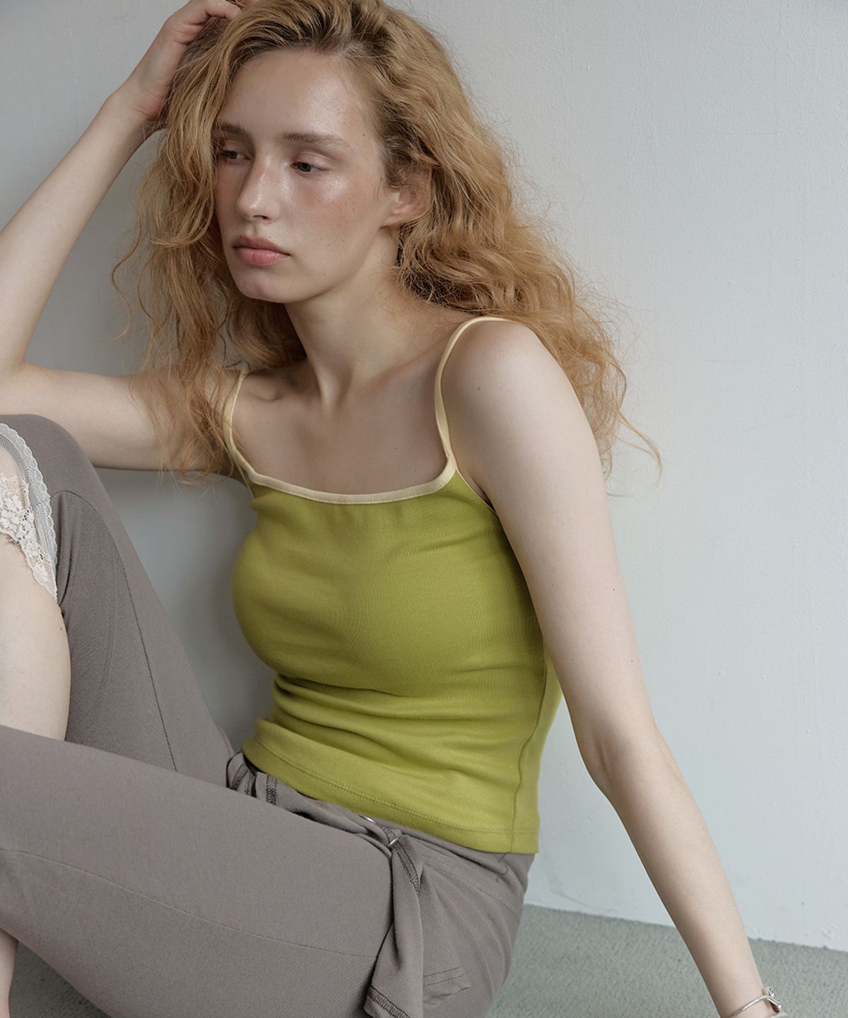 아수라(ASURA) COLOR LINE CAMI (OLIVE)