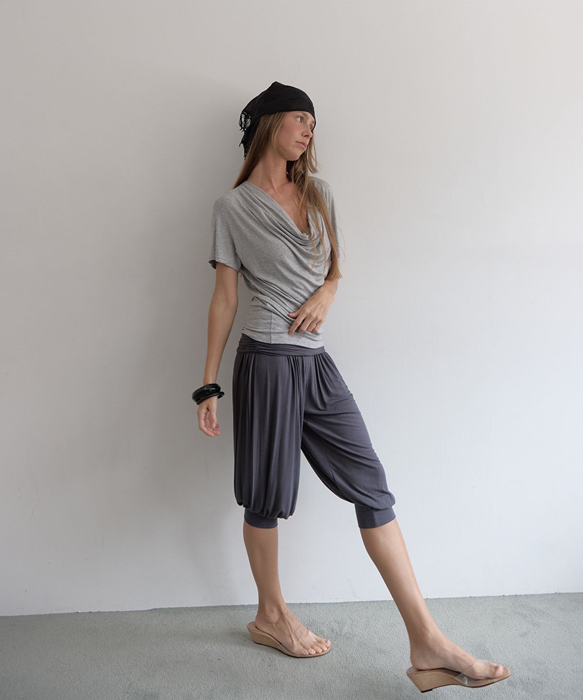 아수라(ASURA) FOLD HAREM PANTS (CHARCOAL)
