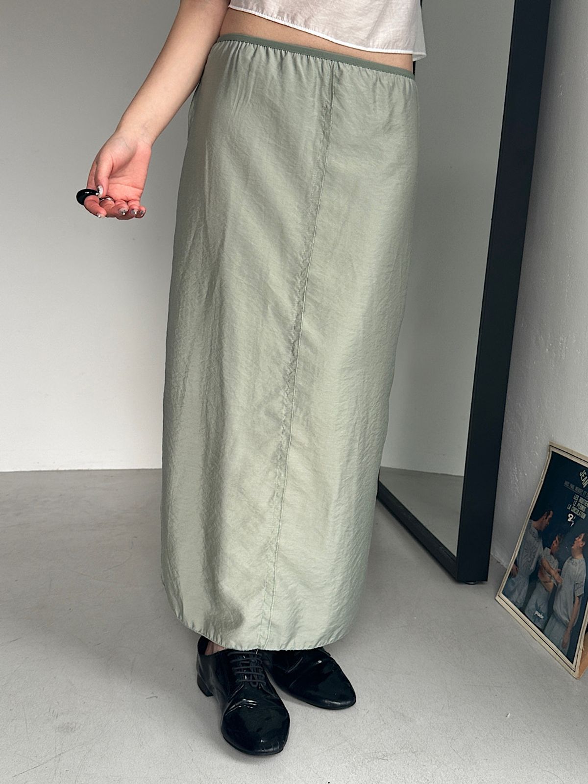 아포엠(APOEM) Silk Touch Straight Skirt (3C)