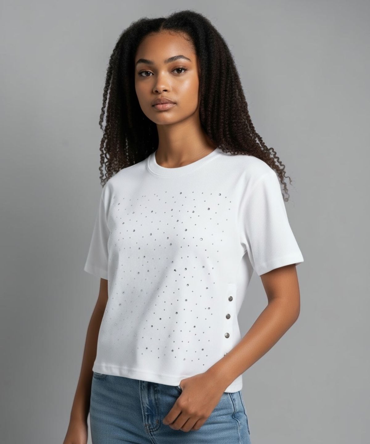 본슬리피(BORN SLIPPY) Galaxy Stud Snap Top (Ivory)