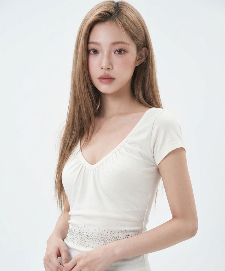Crystal Line V Shirring Tee (Ivory)