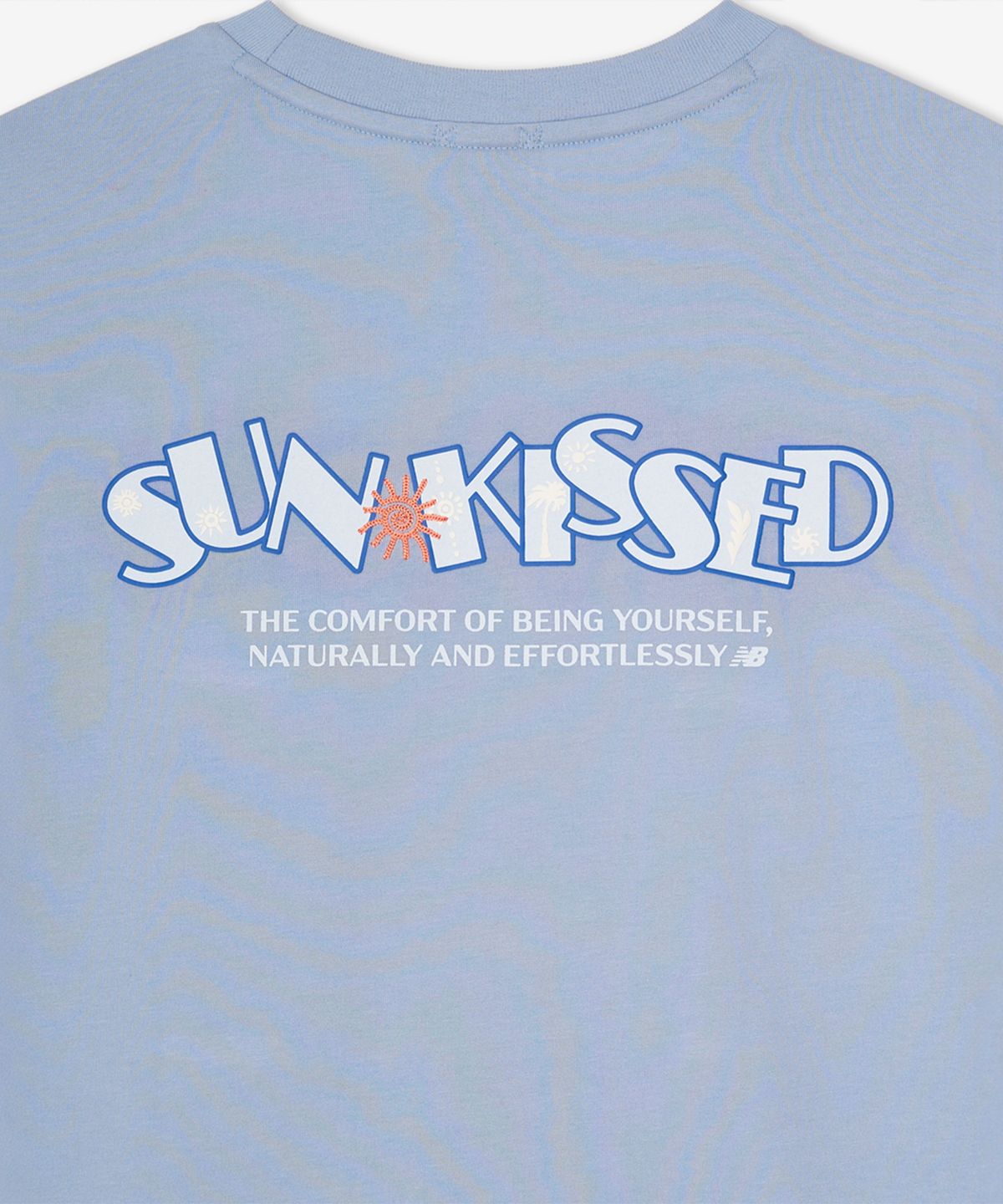 뉴발란스(NEW BALANCE) NBNEGCA023 / UNI 선 키스드 카프리 반팔티 (BLUE)