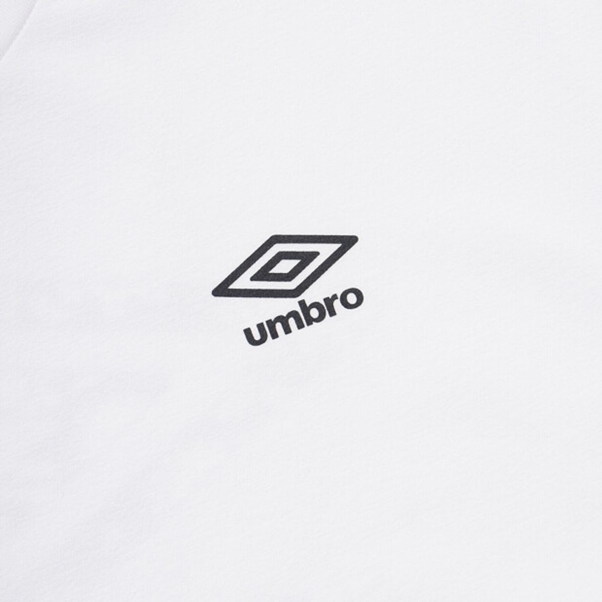 엄브로(UMBRO) [QUICK-DRY] 칠아웃 프레쉬 반팔 티셔츠 화이트 UR223CRS61