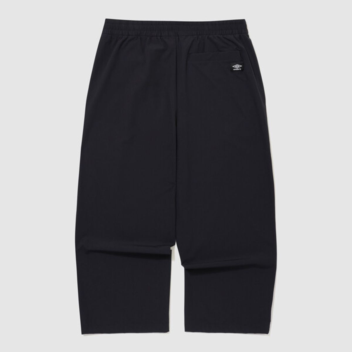 엄브로(UMBRO) [COOLING] 칠아웃 9부 크롭 팬츠 블랙 UR221CPT61