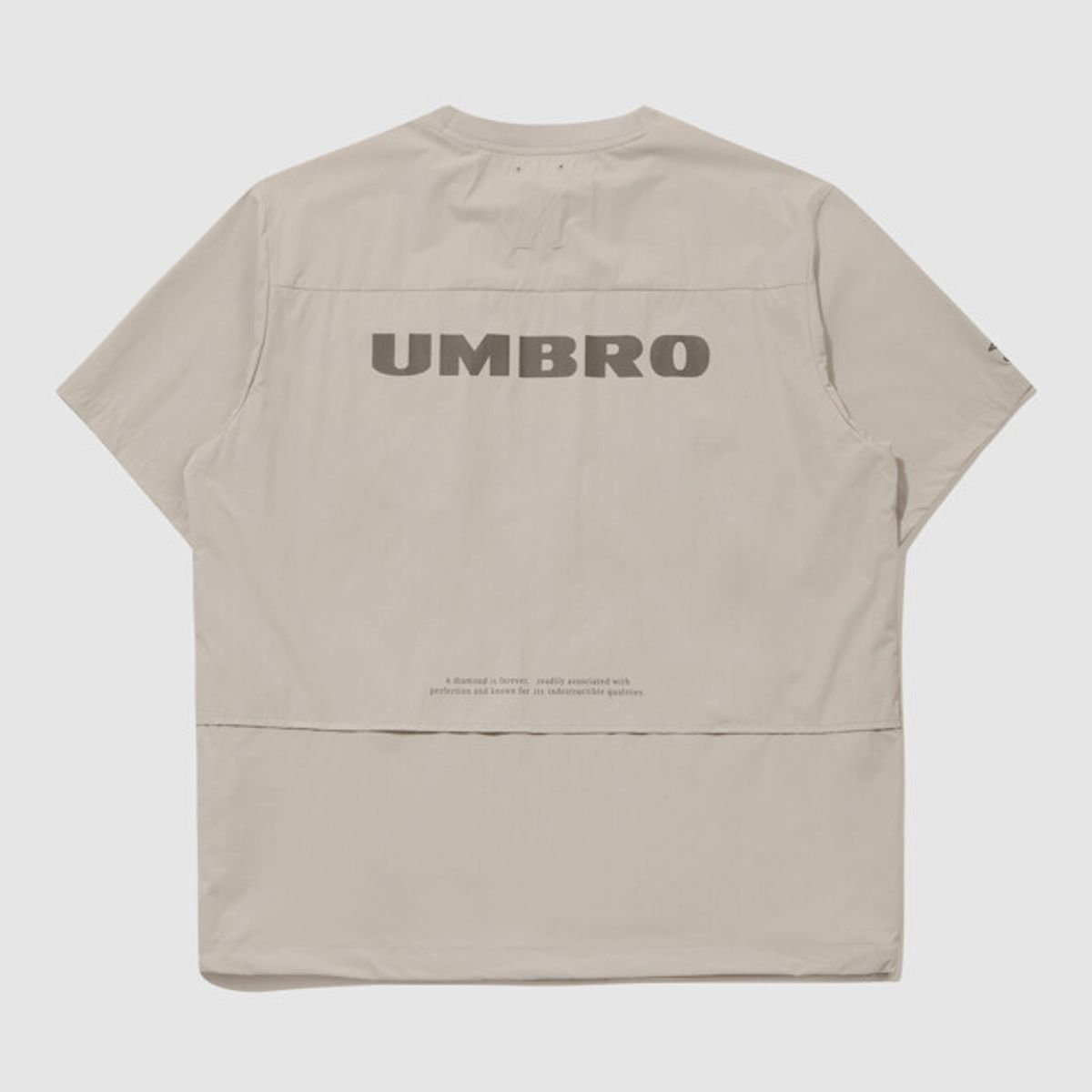 엄브로(UMBRO) [COOLING] 칠아웃 반팔 피스테 베이지 UR223CWT62