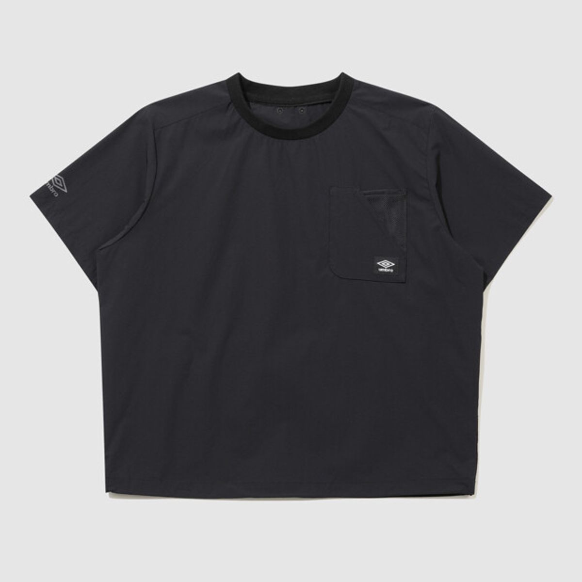 엄브로(UMBRO) [COOLING] 칠아웃 반팔 피스테 블랙 UR223CWT62
