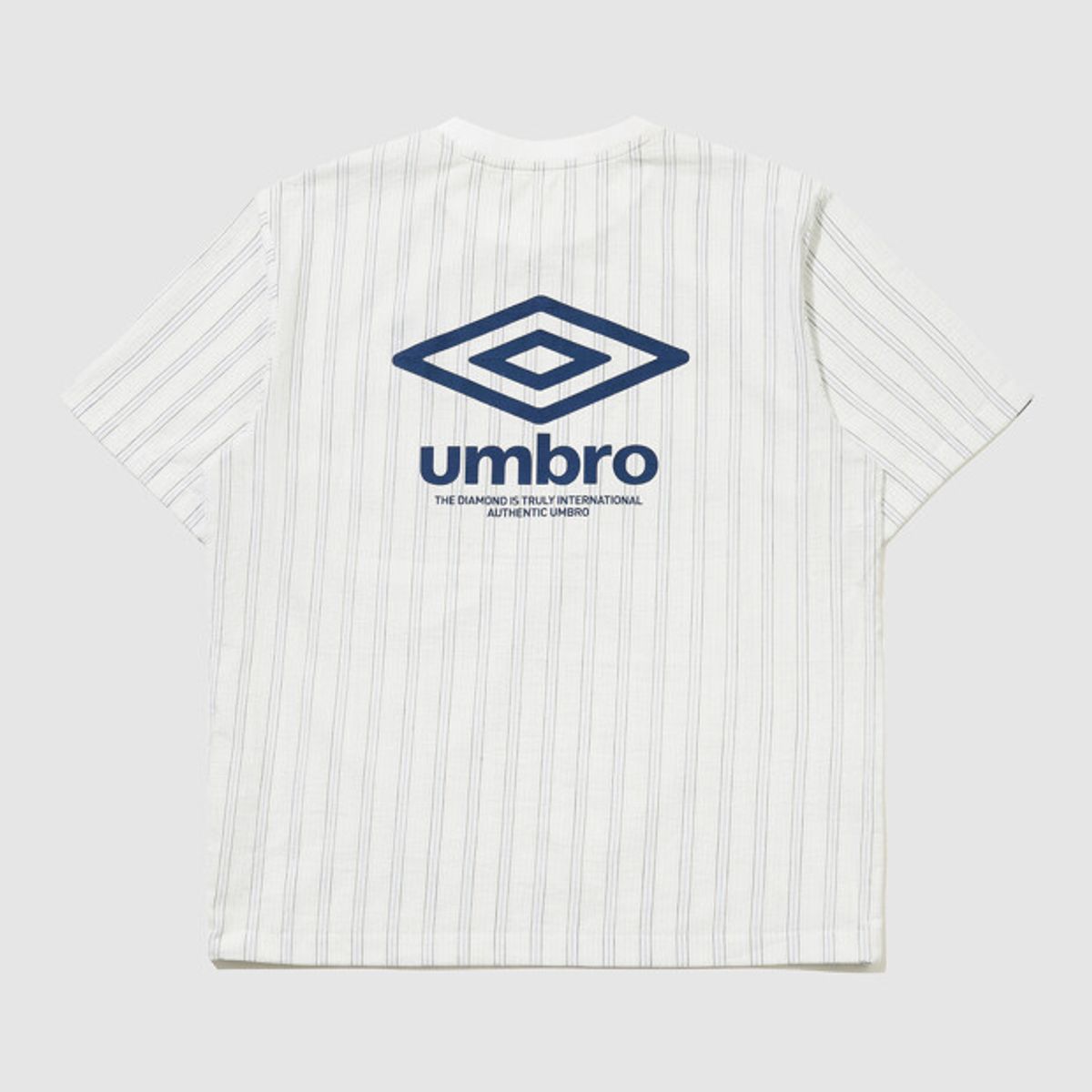 엄브로(UMBRO) 시어서커 반팔 피스테 화이트 UR223CWT64
