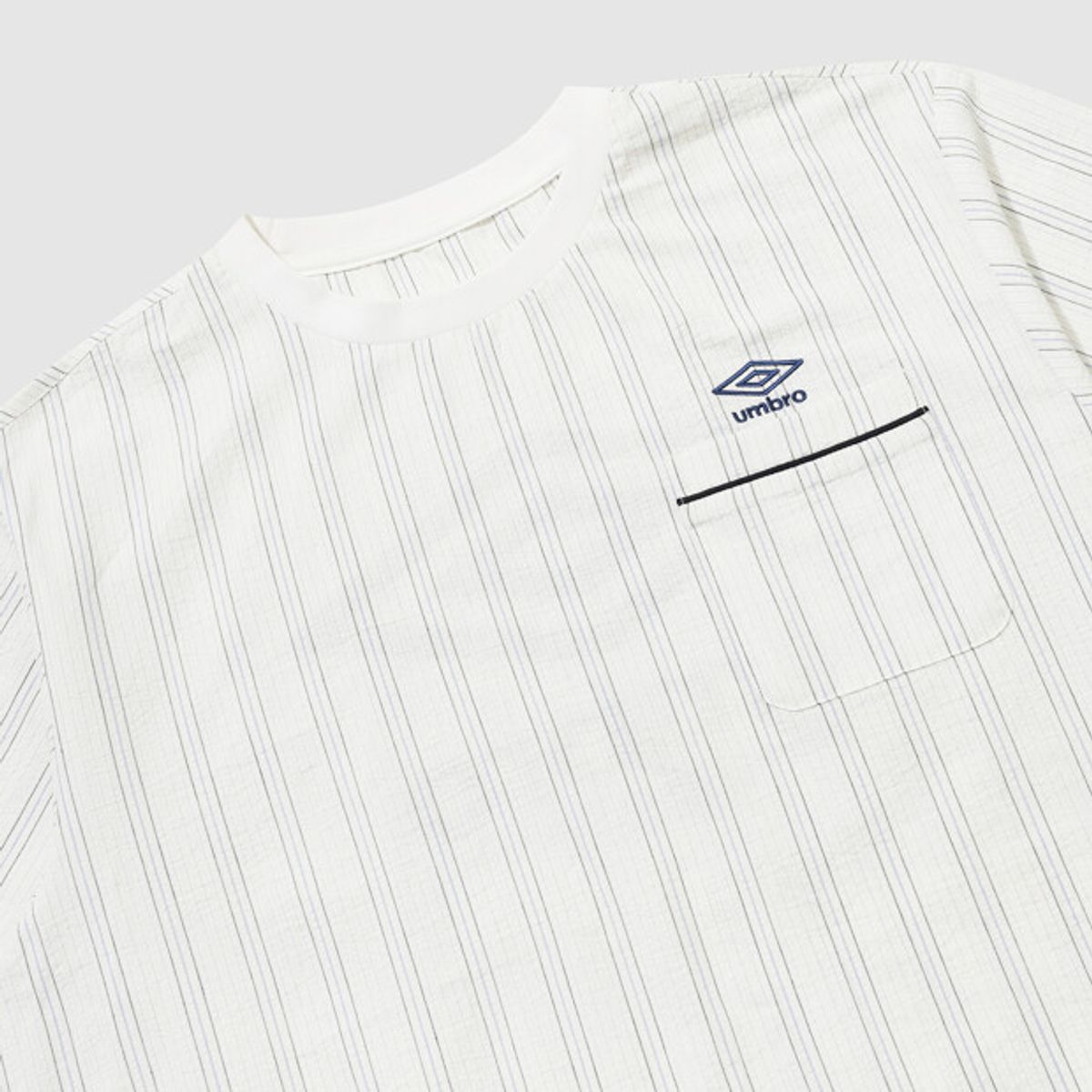 엄브로(UMBRO) 시어서커 반팔 피스테 화이트 UR223CWT64