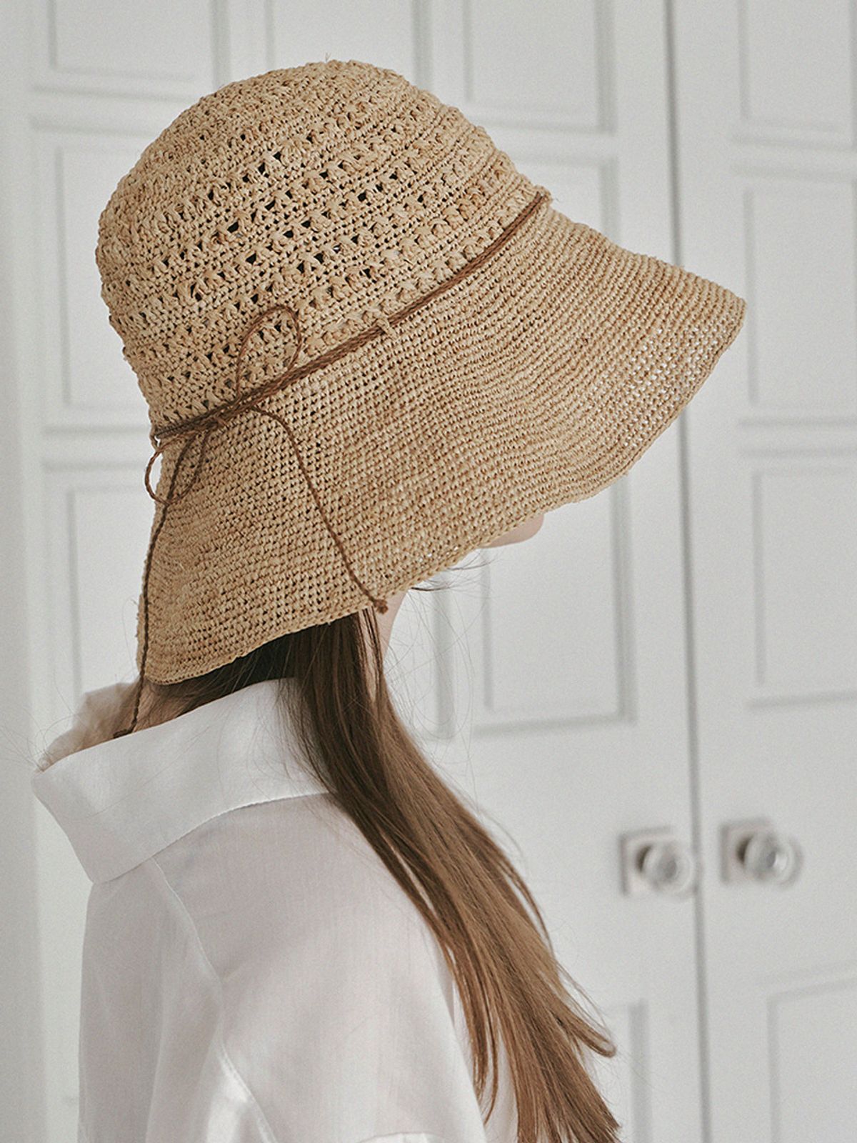 메르헨(MERCHEN) Tied raffia bucket hat