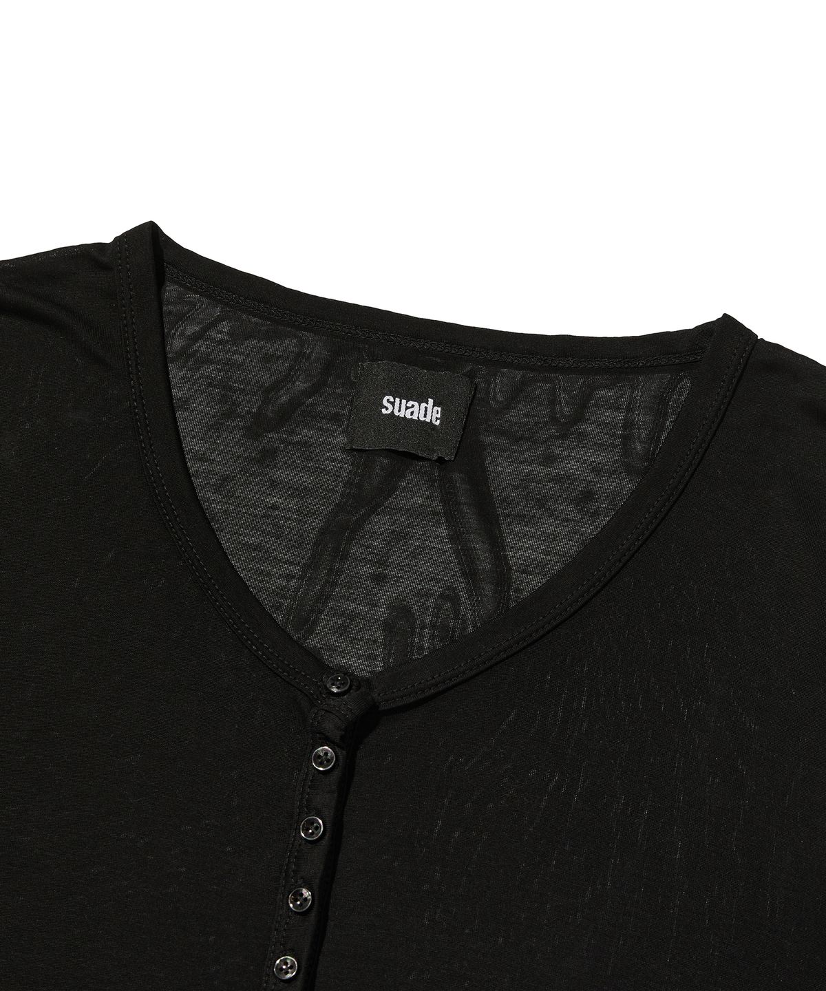 스웨이드(SUADE) SHEER SLIM HENLEY NECK [BLACK]