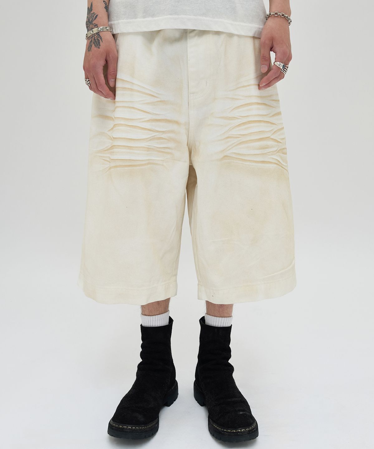 스웨이드(SUADE) WRINKLE WASHED SHORTS [WHITE]