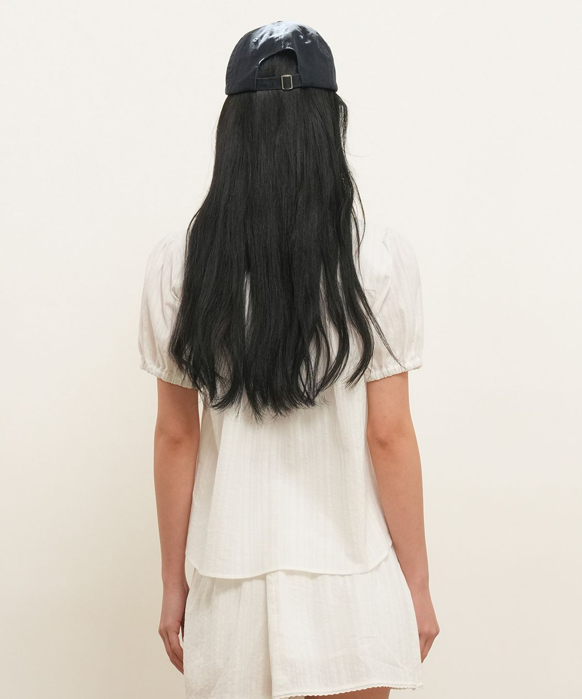 제너럴아이디어(GENERALIDEA) 라운드 카라 퍼프 블라우스 [WHITE] / GF2LSH521
