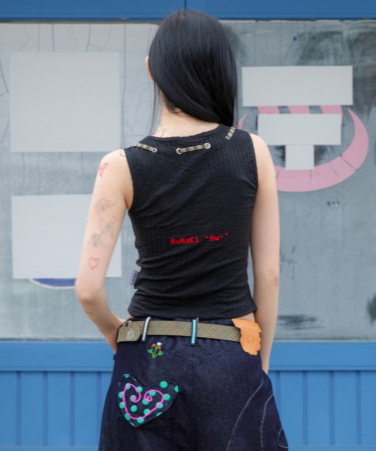 루나키후(RuNaKi'Hu') WXT083 무스비 체크 배색 슬리브리스 (BLACK)