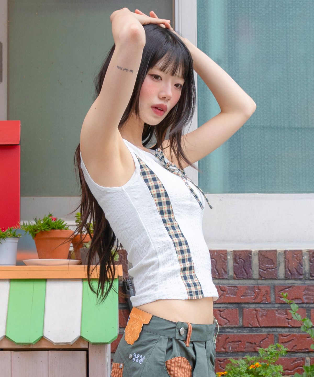 루나키후(RuNaKi'Hu') WXT083 무스비 체크 배색 슬리브리스 (WHITE)