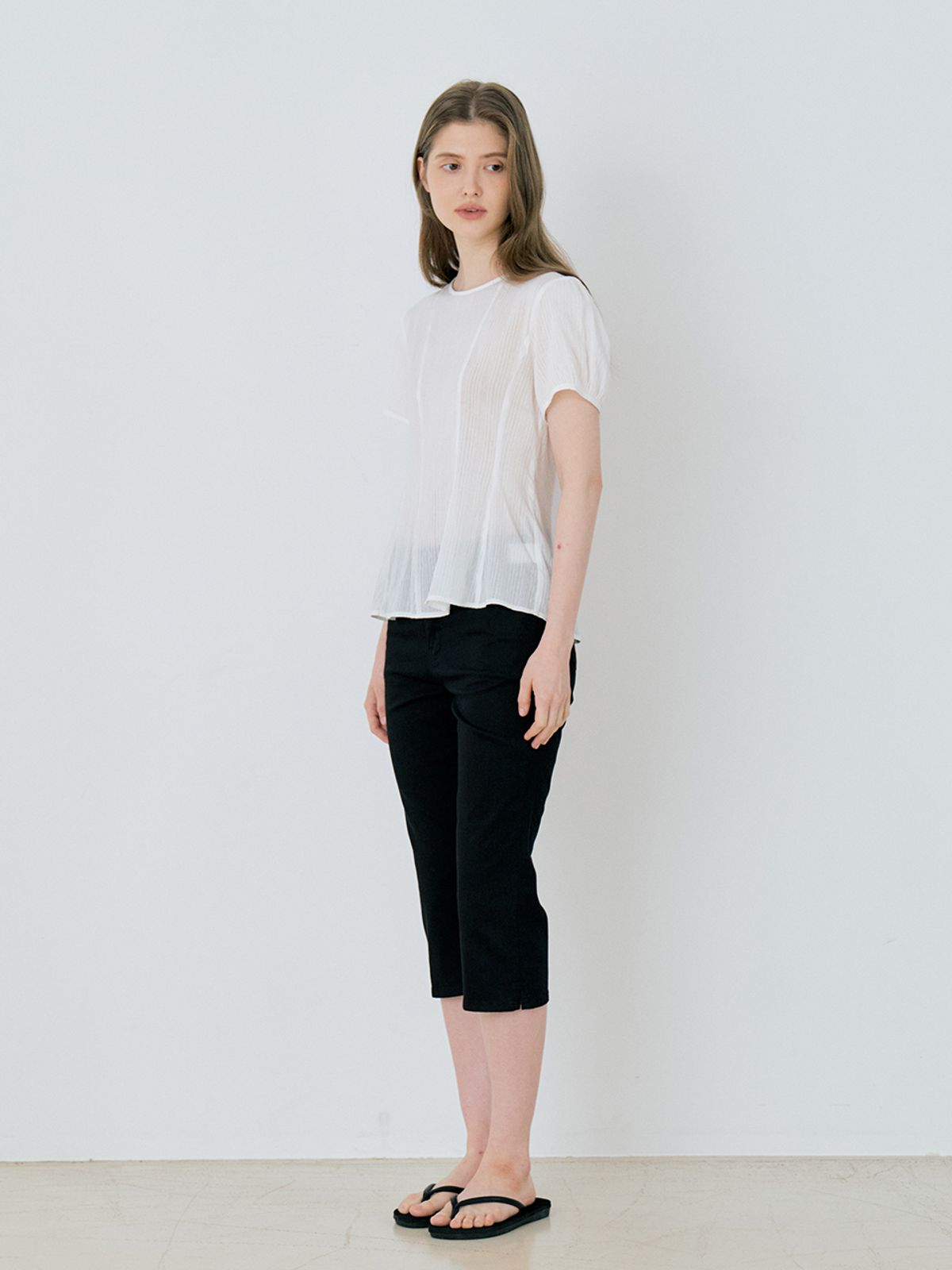 르세지엠(LESEIZEME) Classic Slit Capri Pants - Black