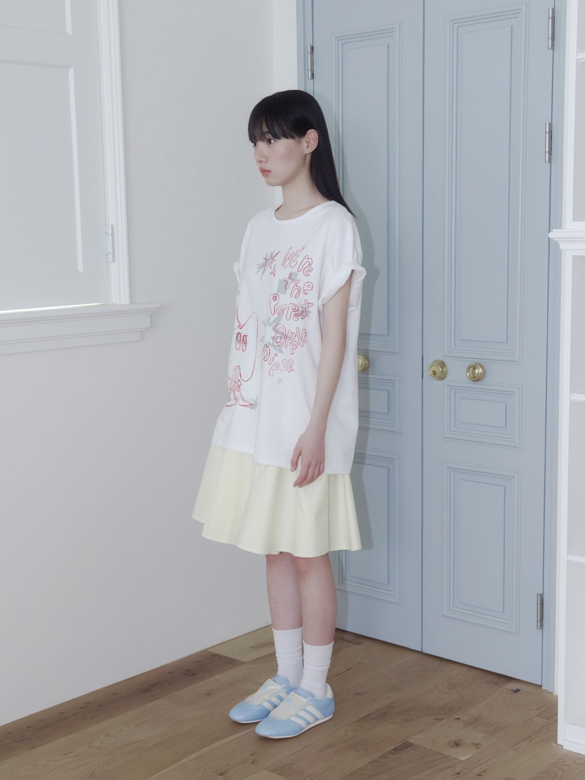 온스카(ONSKA) CRAYON FRUIT T-SHIRT (APPLE WHITE)