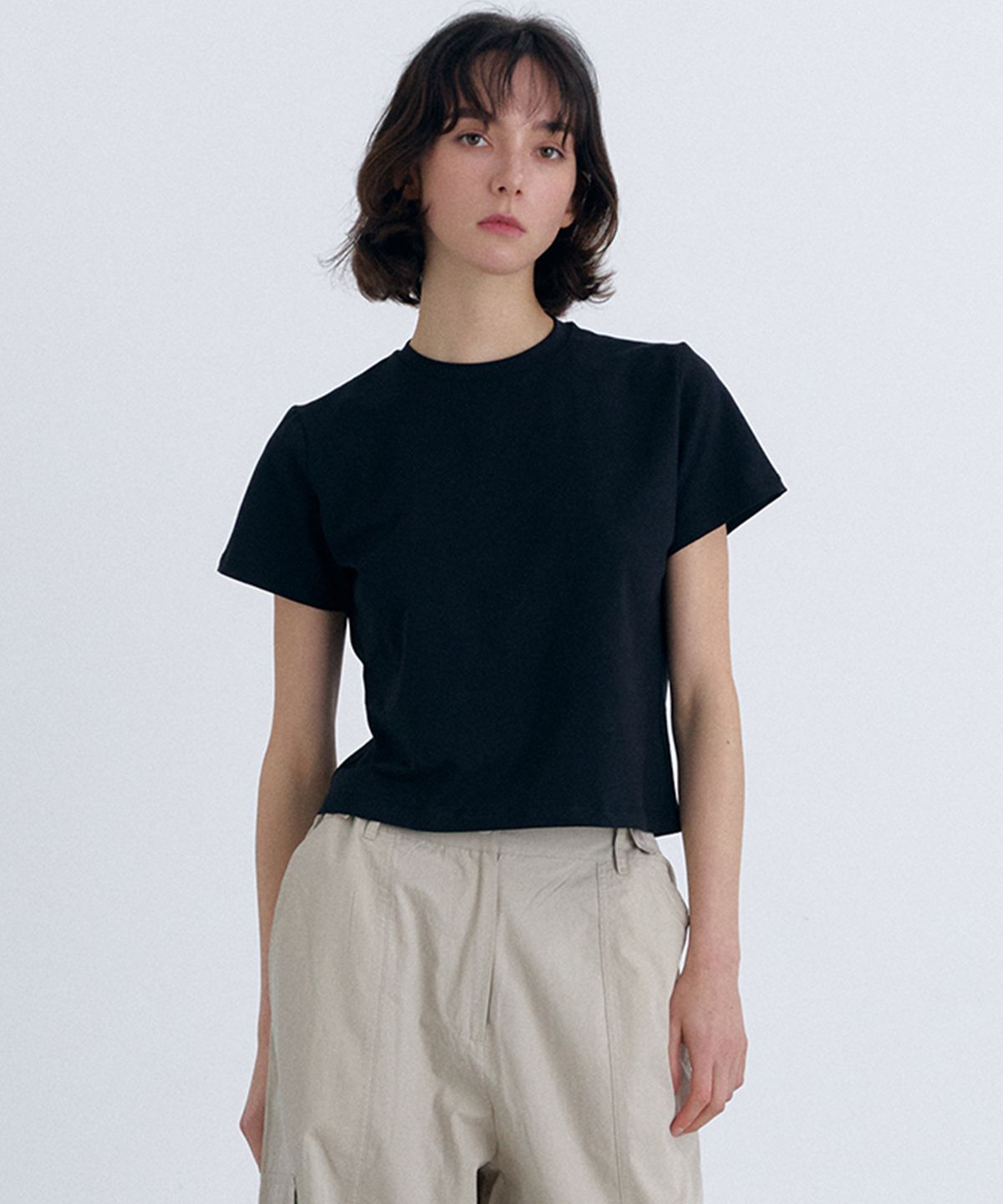 클로엣(CLO'ET) 소프트 핏 티 + 화이트/ 블랙