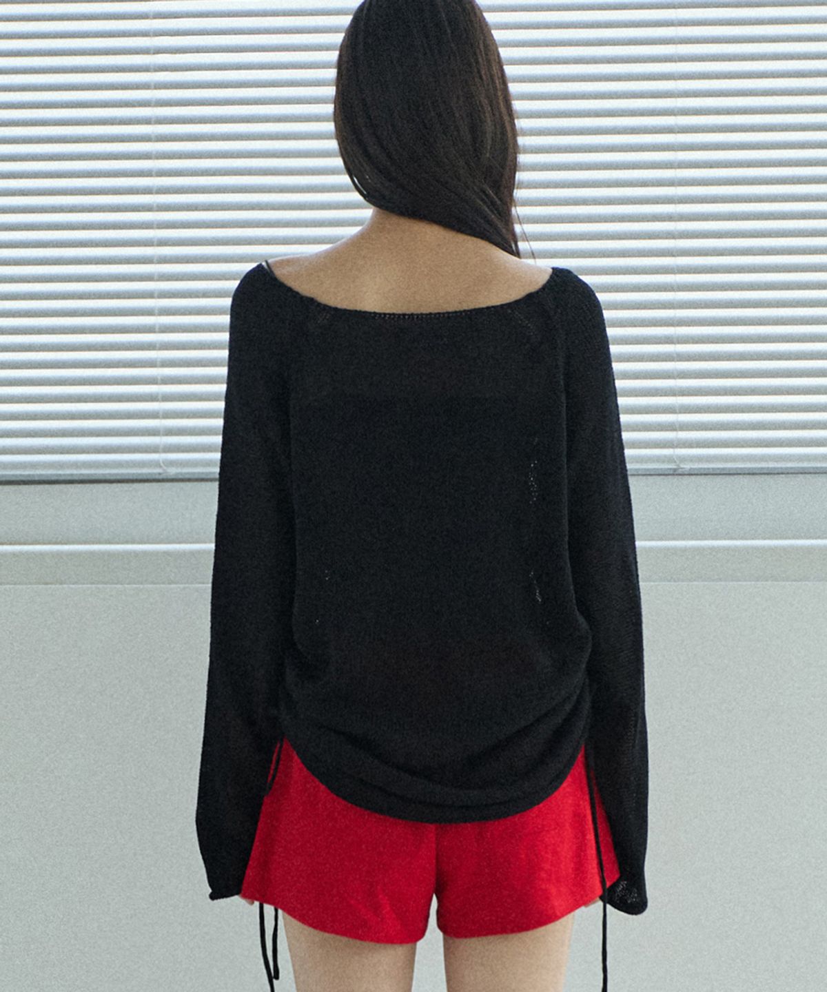 렌세(RENSE) Side Shirring Boat Neck Knit Black