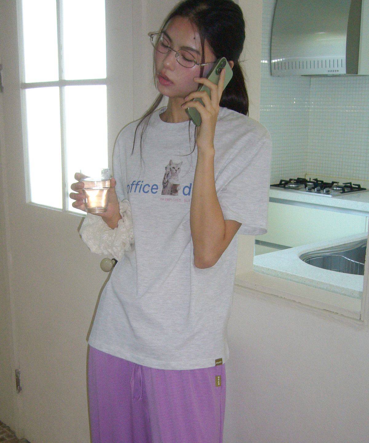 포에브(POEV) Office Diva Cat T-Shirt - White Melange