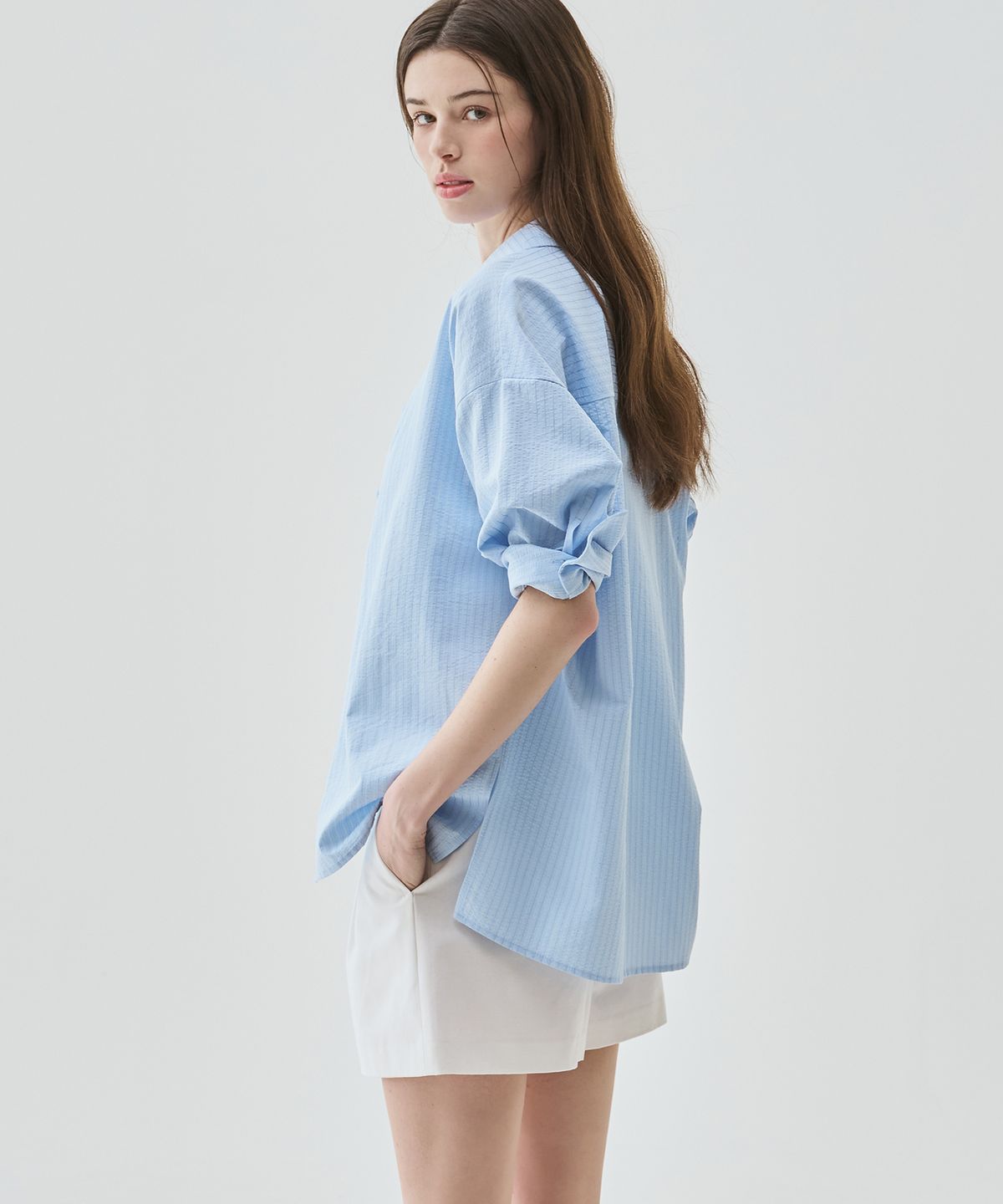 드로우핏 우먼(DRAWFIT WOMEN) 시어서커 스트라이프 히든 버튼 셔츠 [L.PINK]