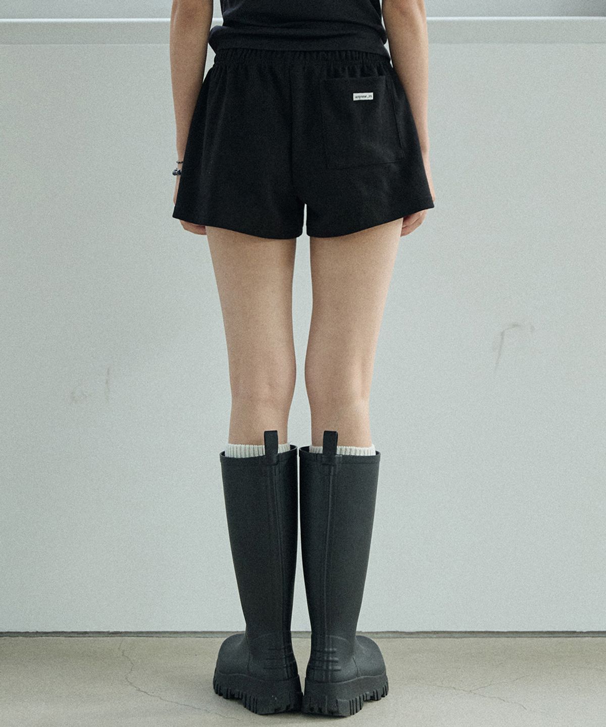 렌세(RENSE) Wide Sweat Shorts Black