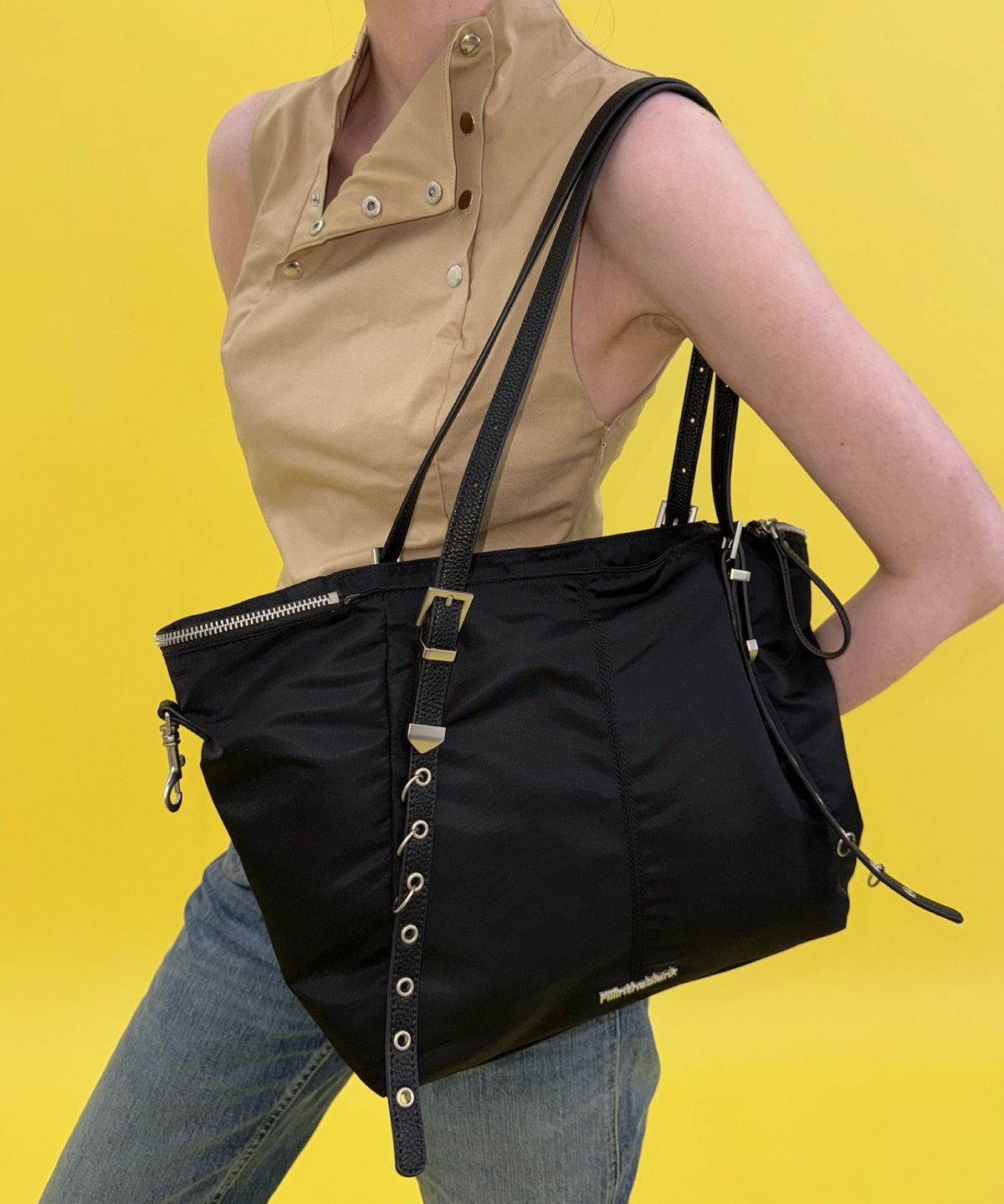 필인더블랭크(FILLINTHEBLANK) Trucker Bag (nylon)(black)