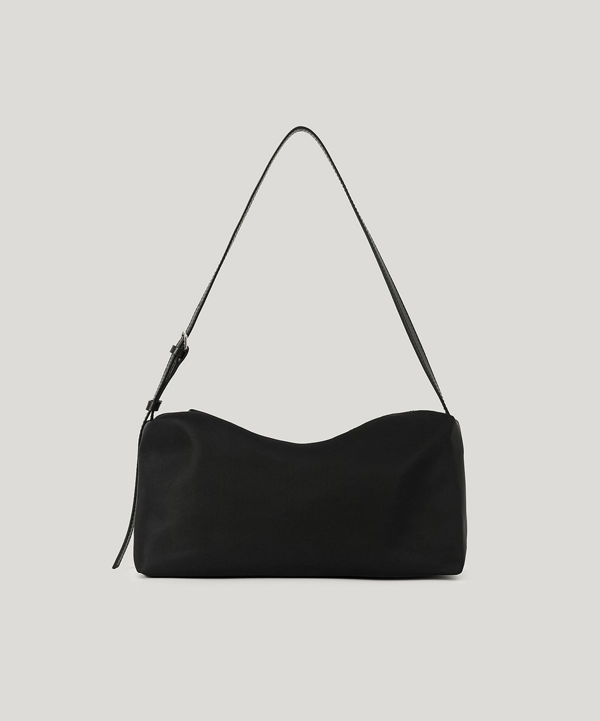오브히(OVHEE) 미누 나일론 숄더백 Minu Nylon Shoulder Bag_Black