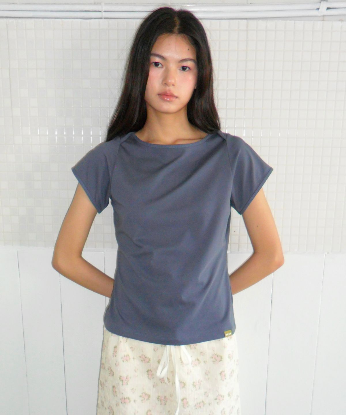포에브(POEV) Solid Boat-neck T-Shirt - Navy