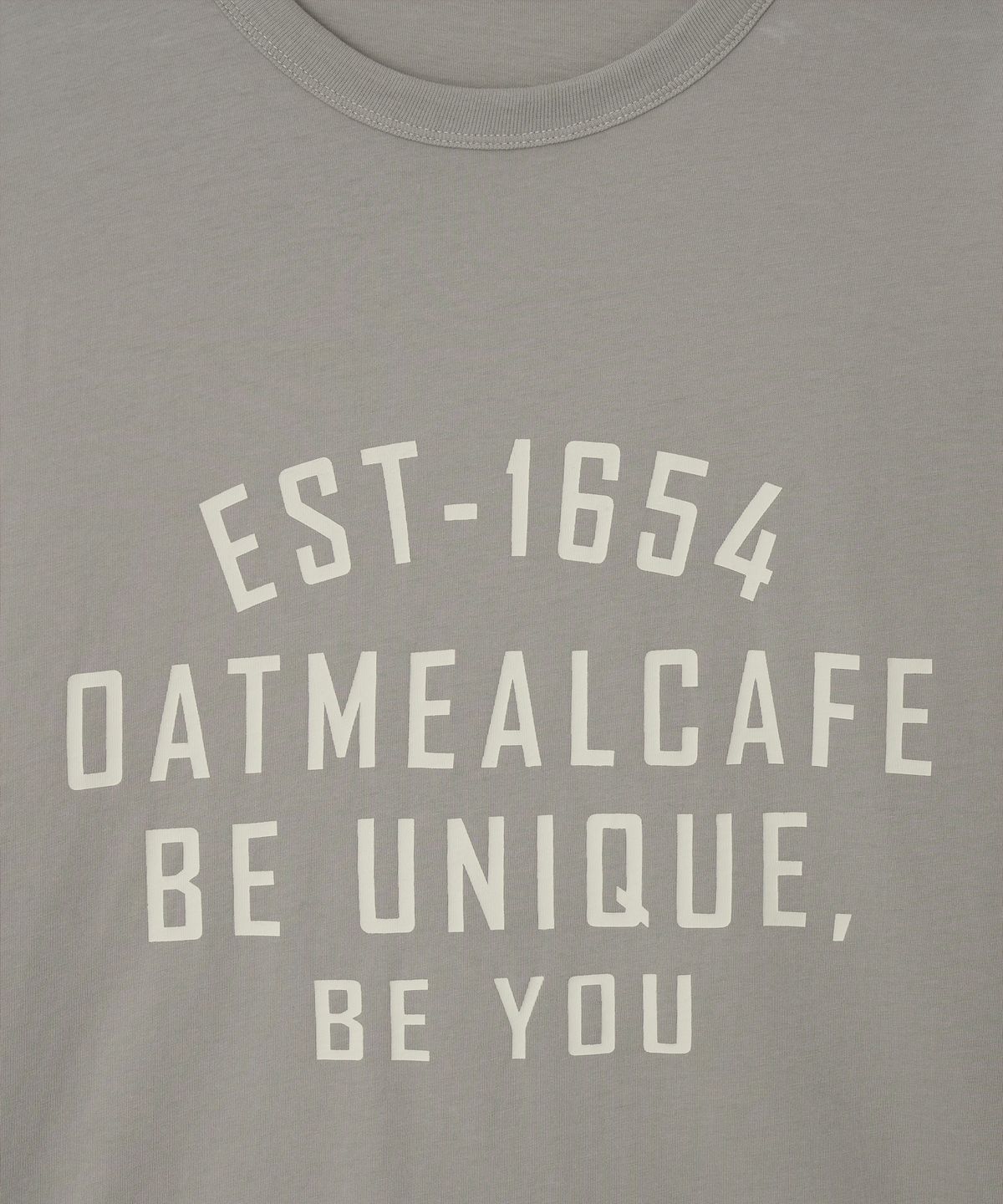오트밀카페(OATMEAL CAFE) 오가닉 코튼 그래픽 티셔츠 - 더스티 카키