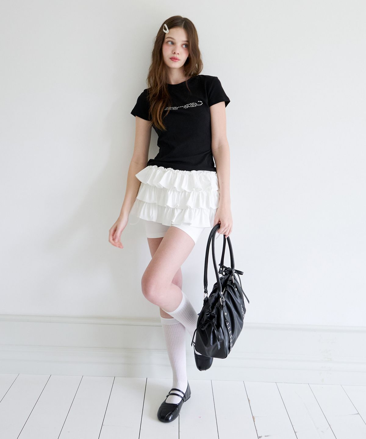 알키알카(ALKI ALKA) Wing Studded T-Shirt (Black)