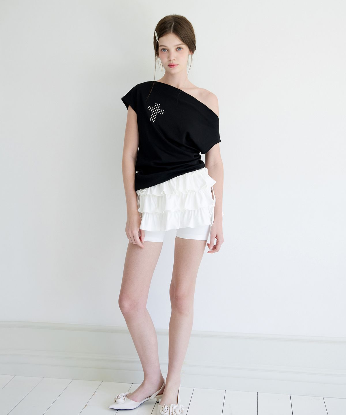 알키알카(ALKI ALKA) Studded Draped Top (Black)